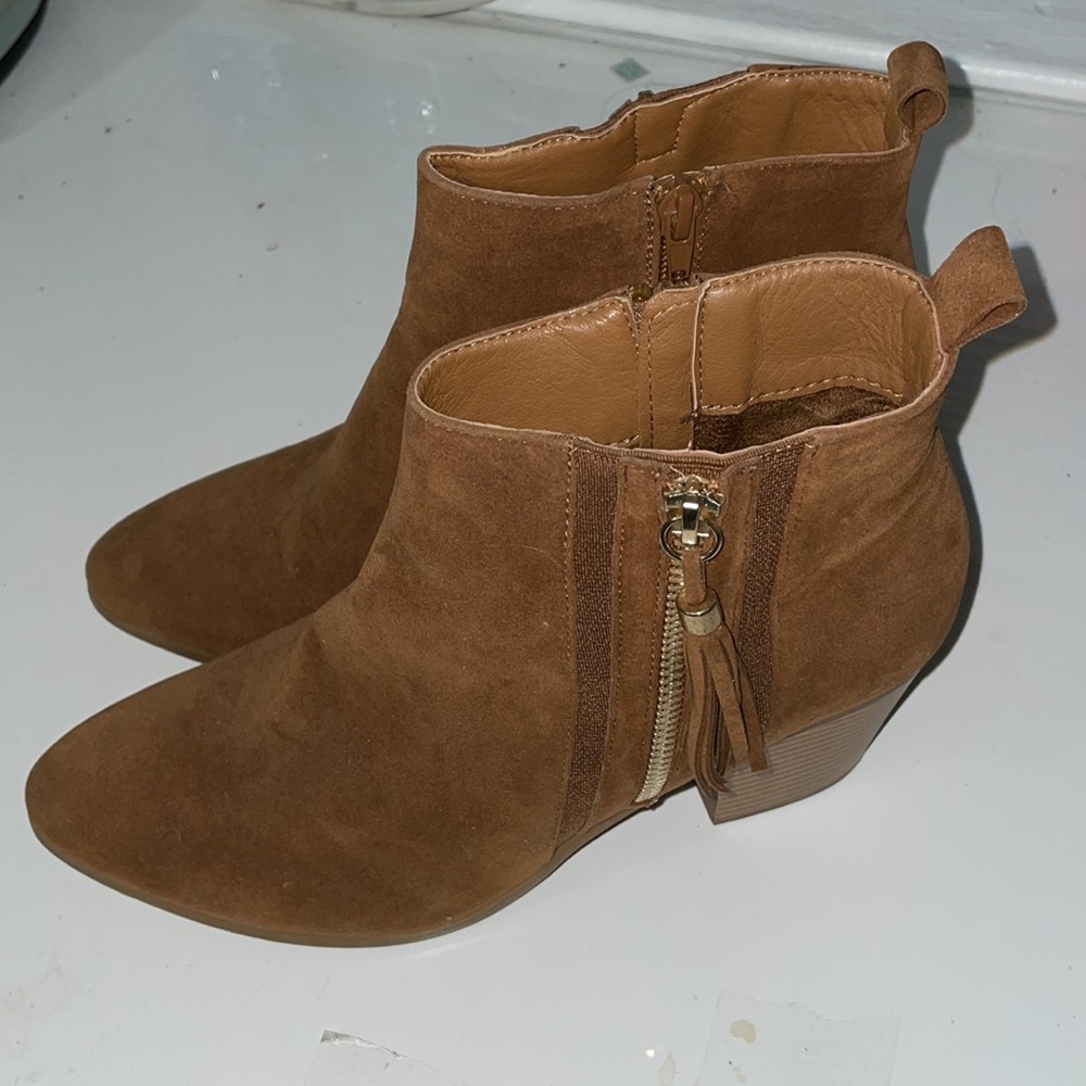 Zippered Heeled Ankle Boots